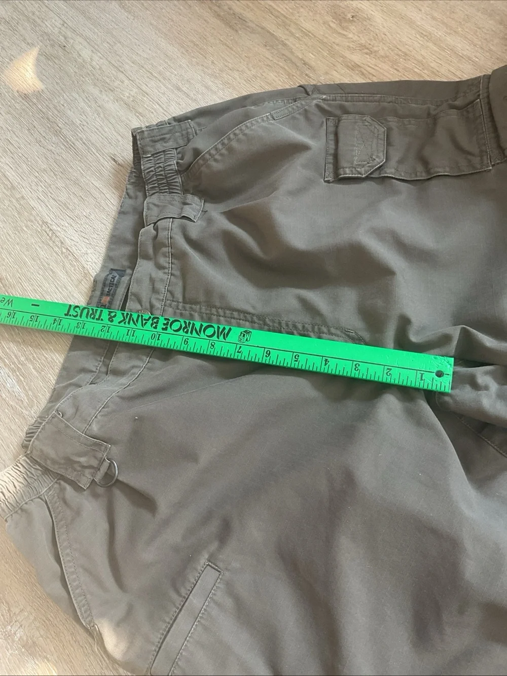 5.11 Tactical - Olive Green Cargo Pants - Utility Pockets - Men’s Size 38